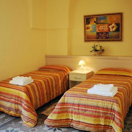 Bed and Breakfast L'Antica Dimora Сан-Пьетро-Вернотико Экстерьер фото