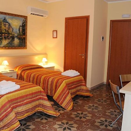 Bed and Breakfast L'Antica Dimora Сан-Пьетро-Вернотико Номер фото